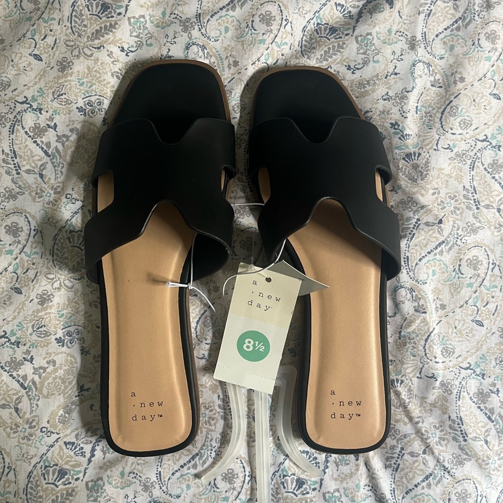 Brand new women’s sandals